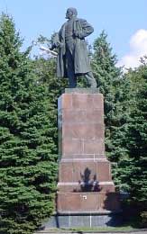 �������� �.�.������  � ������
Monument to Vladimir I. Lenin in Gomel