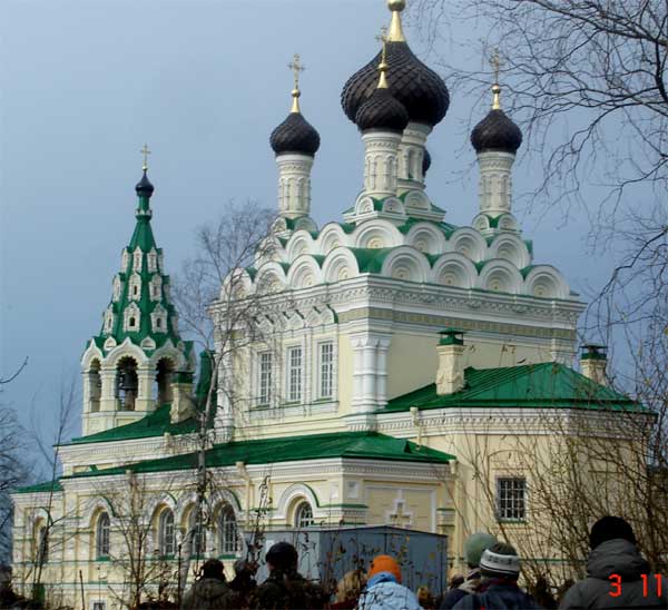 ���� � ����������
church in Ivangorod