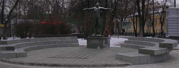 �������� ��������� ��������� � ������
Monument to Vladimir S. Vysotsky in Moscow