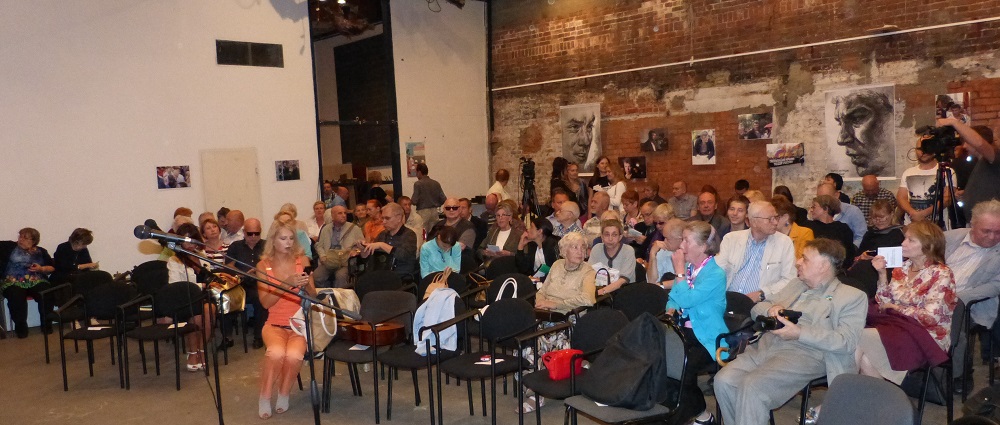 27 ������� 2015. ����� ������ ������ �������
August 27, 2015. The evening party in memory of Boris Nemtsov