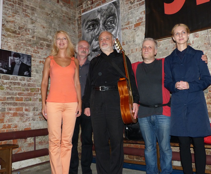 27 ������� 2015. ����� ������ ������ �������
August 27, 2015. The evening party in memory of Boris Nemtsov