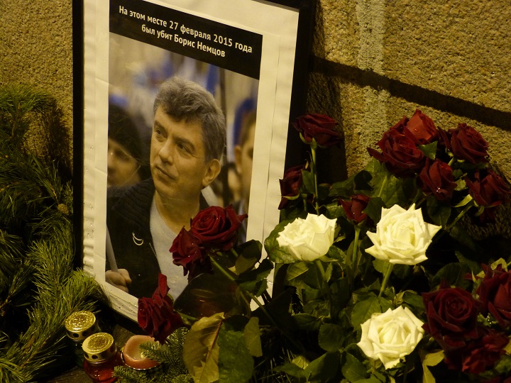 13 ������� 2015. ������ ����
December 13, 2015. The Nemtsov bridge