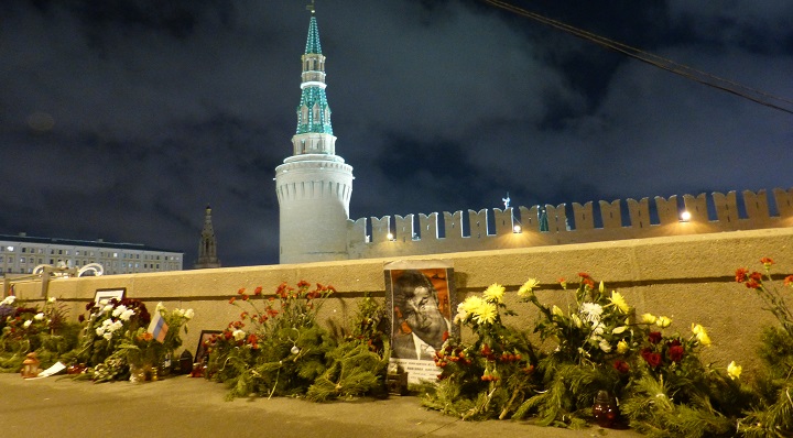 13 ������� 2015. ������ ����
December 13, 2015. The Nemtsov bridge