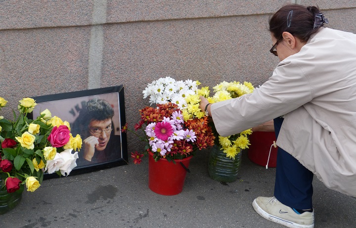 10 ���� 2016. ������ ����
July 10, 2016. The Nemtsov bridge