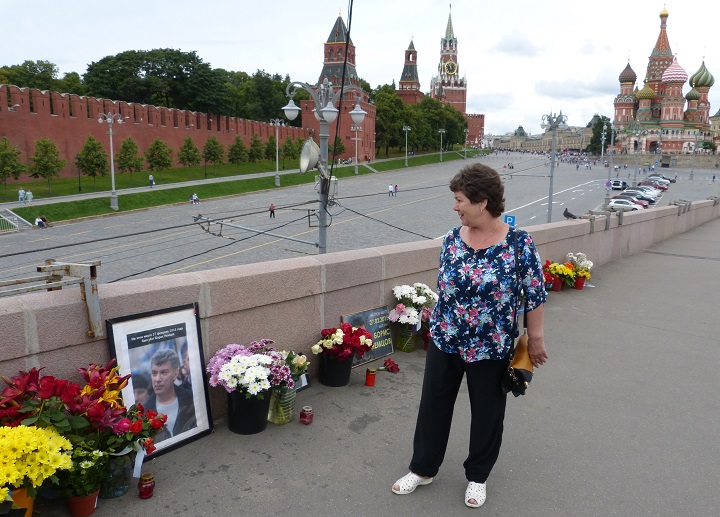 10 ���� 2016. ������ ����
July 10, 2016. The Nemtsov bridge