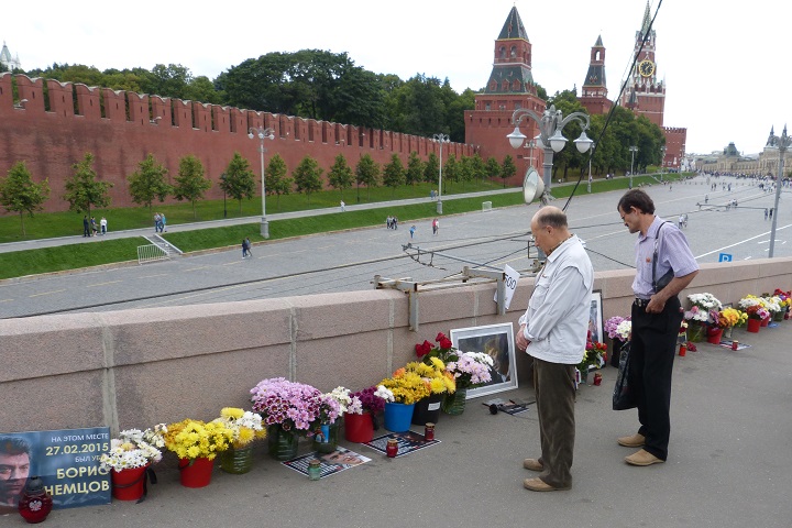 10 ���� 2016. ������ ����
July 10, 2016. The Nemtsov bridge