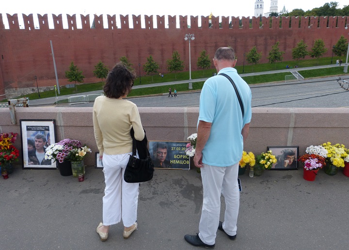 10 ���� 2016. ������ ����
July 10, 2016. The Nemtsov bridge