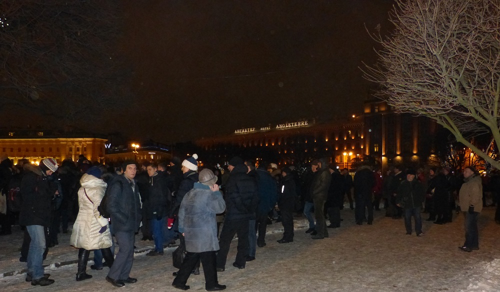 13 ������ 2017. ���� � ������ �������
January 13, 2016. The meeting in protection of St Isaacy cathedral