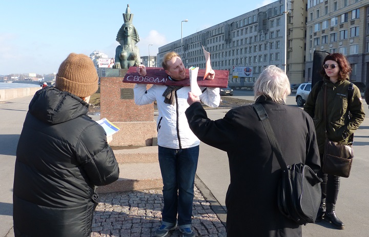 12 ����� 2017. ������ �����������
March 12, 2017. The reading of Constitution