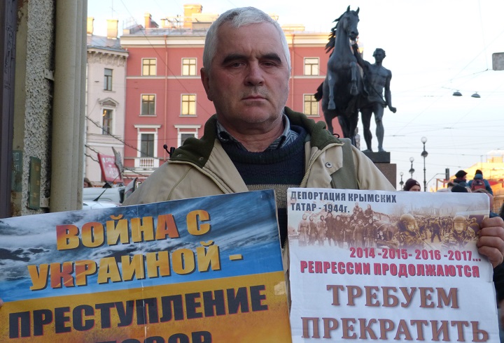 28 ������ 2017. ����������� �������������
April 28, 2017. The anti-war vigil