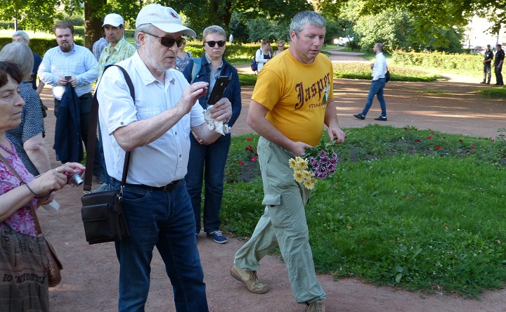 12 ���� 2018. ������ ������� ������������
July 12, 2018. In memory of Valeria Novodvorskaya