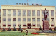 �������� ������ � ������
Monument to Vladimir I. Lenin in Murom