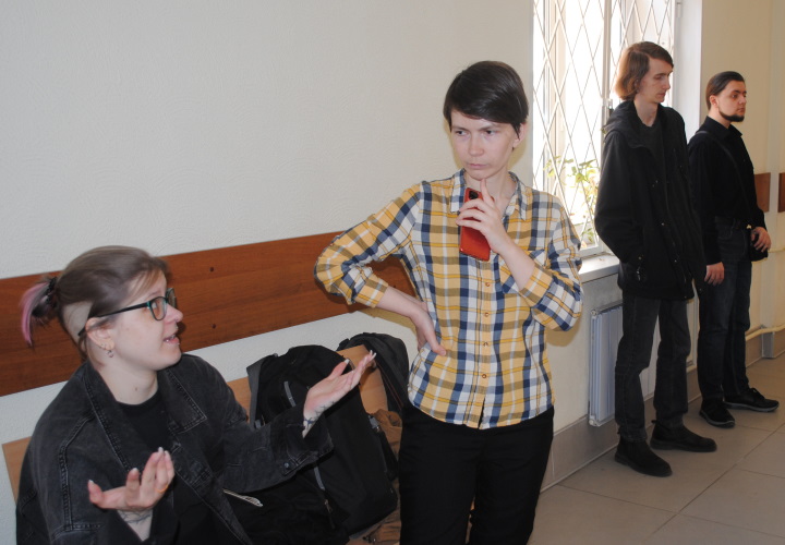 17 ������ 2023. ��� ��� ������ ���������
	<dd>April 17, 2023. The trial of Olga Smirnova