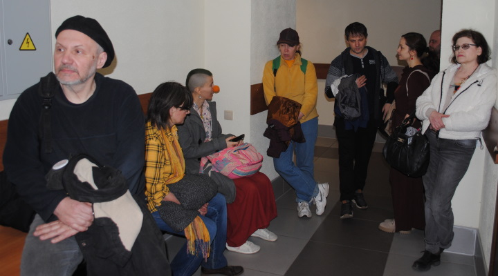 17 ������ 2023. ��� ��� ������ ���������
	<dd>April 17, 2023. The trial of Olga Smirnova