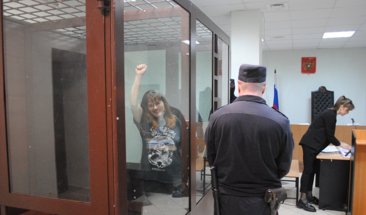 17 ������ 2023. ��� ��� ������ ���������
	<dd>April 17, 2023. The trial of Olga Smirnova