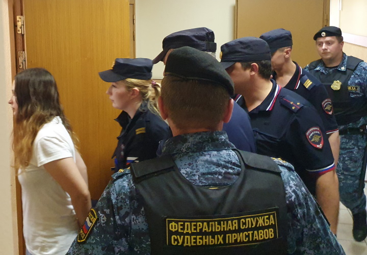 22 ���� 2023. ��� ��� ����������� ����������
June 22, 2023. The trial of Alexandra Skochilenko