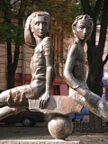 �������� ����� � ������ � ������
Monument �Petya and Gabrik� in Odessa