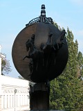 �������� ���������� � ������
Monument �Orange� in Odessa