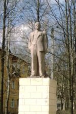 �������� �.�.������ � ��������� ������
Monument to Vladimir I. Lenin in Sergiyev Posad