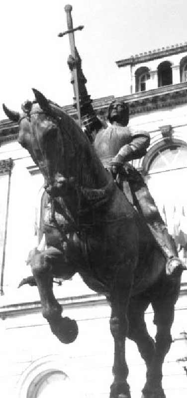�������� ����� �'���
monument to Jeanne d'Arc