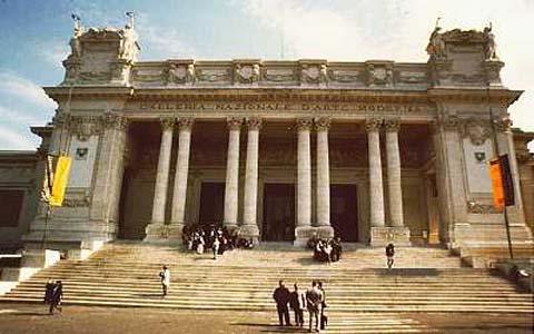 ������� ������������ ��������� � ����
Gallery of modern art in Rome