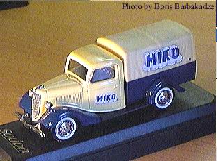 Ford V8 �Milko�