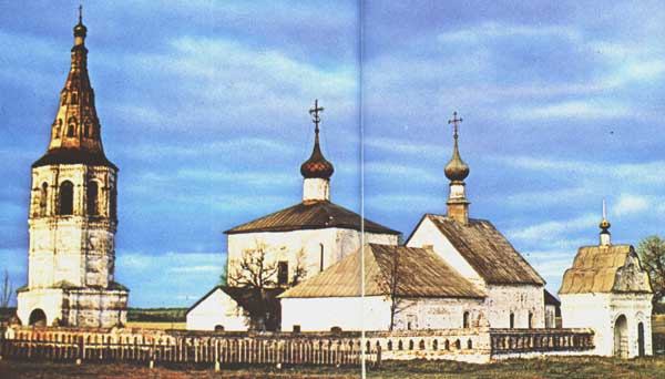 �������� ������������� ������� � �������
Kideksha architectural complex in Suzdal