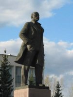 �������� �.�.������ � ��������
monument to Vladimir I. Lenin in Odintsovo