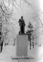 �������� �.�.������ � ���������
monument to Vladimir I. Lenin in Bronnitsy