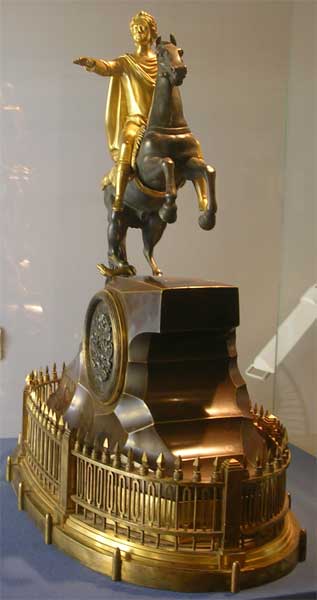 ���� �������� ������� �������
Mantel clock �Copper rider�