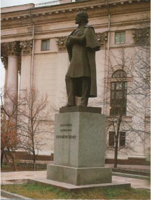 �������� �.�.������������ � ������
Monument to Constantine E. Tsiolkovsky in Ryazan