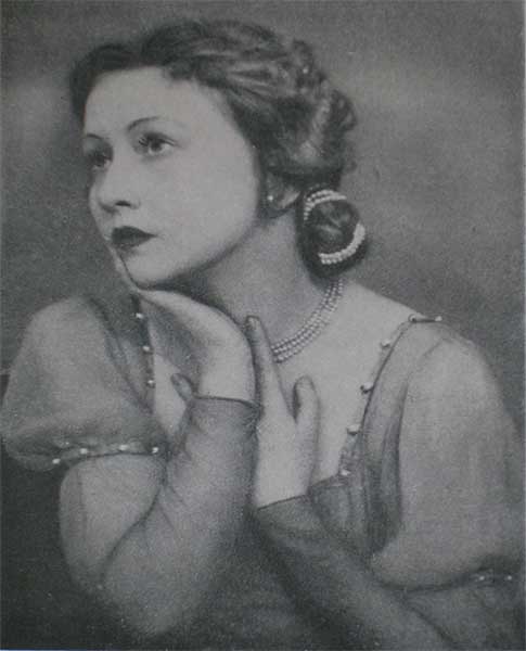 �.�.������� � ���� ���������
Galina S. Ulanova