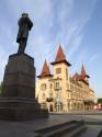 ��������  � ��������
Monument in Saratov