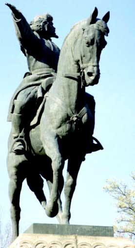�������� ������ ����
Monument to Abylay khan
