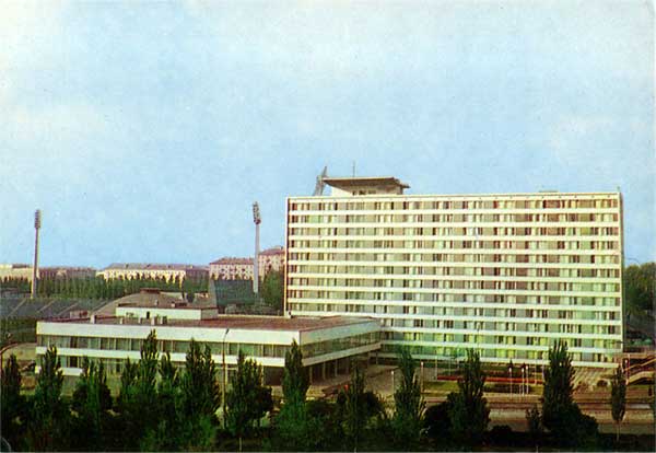 ��������� ����� � �������
Hotel Shakhter in Donetsk