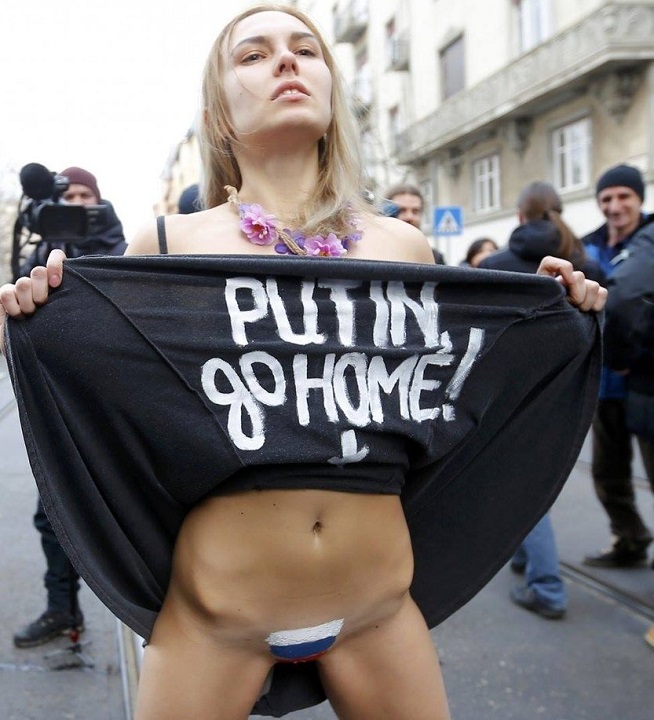 �����, ��� �����!
Putin, go home!