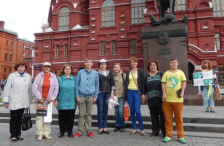 12 ���� 2015. ����� ������ ����� � ��������
July 12, 2015. The picket against war with Ukraine