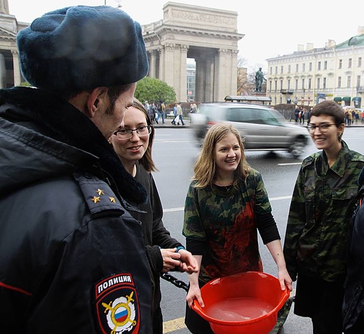 4 ������ 2015. ����������� �������������
November 4, 2015. The anti-war performance