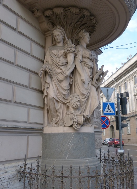 ��� ������
Three graces