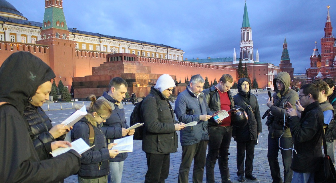 12 ������ 2017. ������ �����������
April 12, 2017. The reading of Constitution
