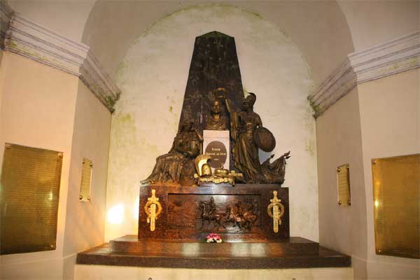 �������� �������-��-����� �.�. � ���������
Monument to Michael B. Barklay de Tolli in Yigeveste