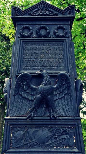 �������� �������-��-����� �.�.
Monument to Michael B. Barklay de Tolli