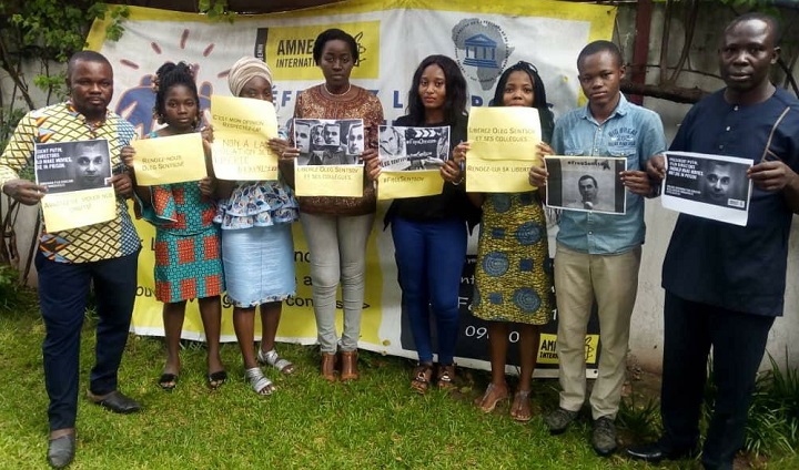 ��������� ����� �������
The support of Oleg Sentsov