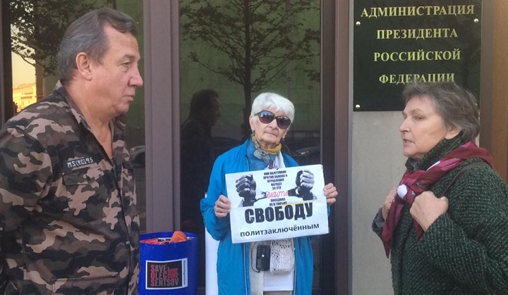 15 - 19 ������� 2018. ����� � ��������� ����� �������
October 15 - 19, 2018. The picket in support of Oleg Sentsov