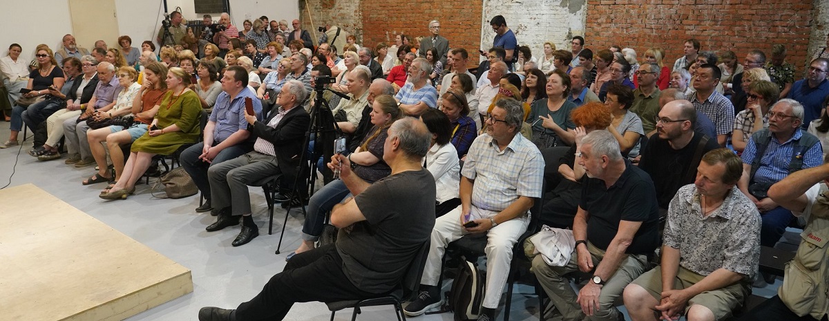 1 ���� 2019. ����������������� ����� � ��������� ����������������
June 1, 2019. The beneficent evening party in support of political prisoners