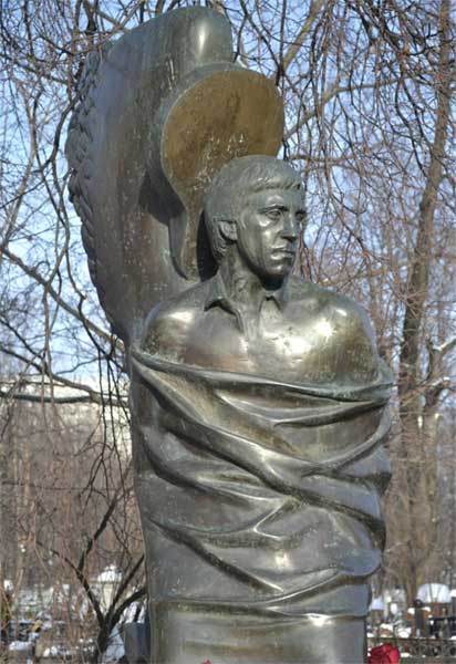 �������� ��������� ��������� � ������
Monument to Vladimir S. Vysotsky in Moscow