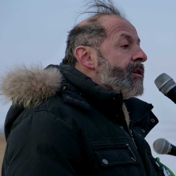 ����������� �� ������� � ������ ������������� ��������
Speech on the meeting in protection of the Farforovskoye cemetery