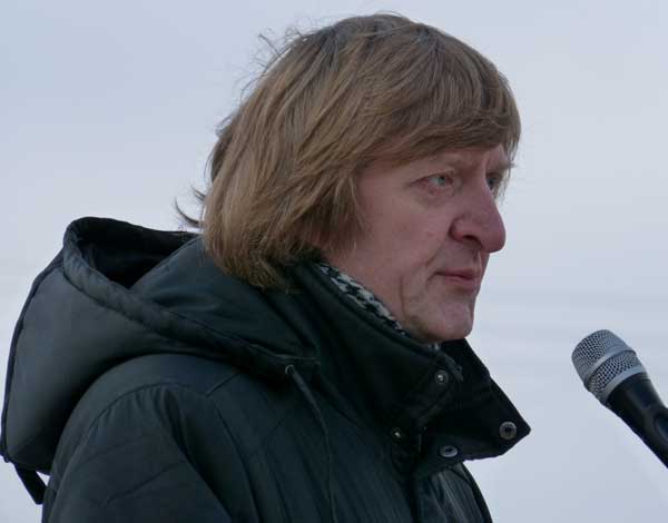 ����������� �� ������� � ������ ������������� ��������
Speech on the meeting in protection of the Farforovskoye cemetery