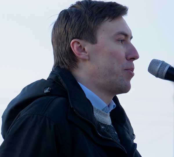 ����������� �� ������� � ������ ������������� ��������
Speech on the meeting in protection of the Farforovskoye cemetery