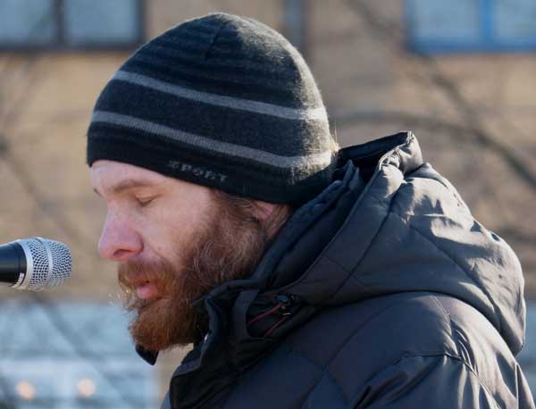 ����������� �� ������� � ������ ������������� ��������
Speech on the meeting in protection of the Farforovskoye cemetery